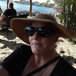 Meet your Posher, Lele